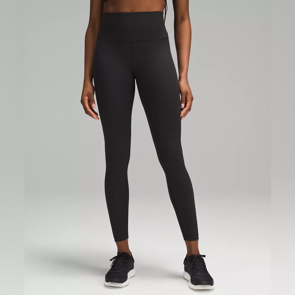 ✨NWT✨ Wunder Train High Rise Tight 28” - lululemon